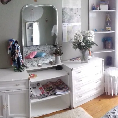 Comfortable House Center *